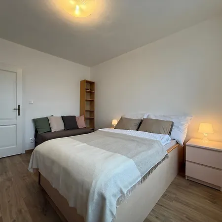 Lejlighed Large 3-room Baleris Bratislava