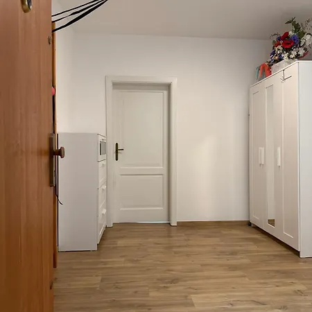 Large 3-room Baleris Lejlighed *