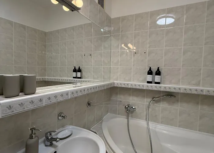 Large 3-room Baleris *