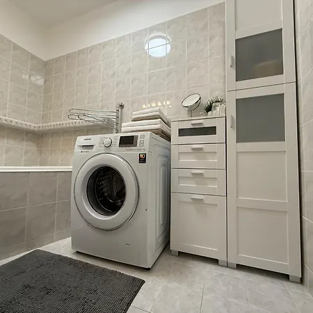 Apartmán Large 3-room Baleris Bratislava